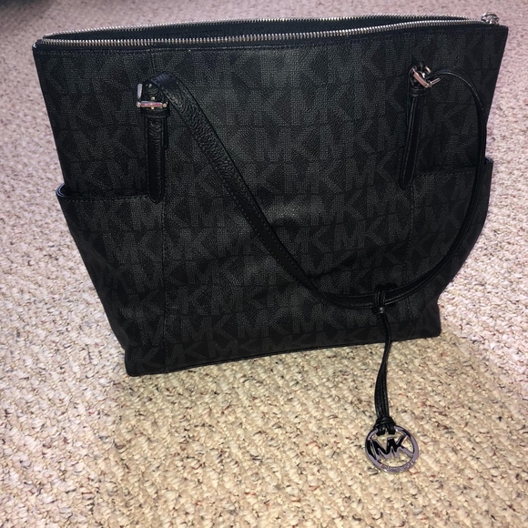 Michael Kors Handbags - MK Purse